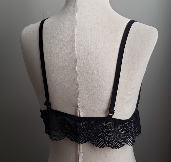 Ambrielle XL Black Unpadded Elastic Lace Bralette - Picture 3 of 5